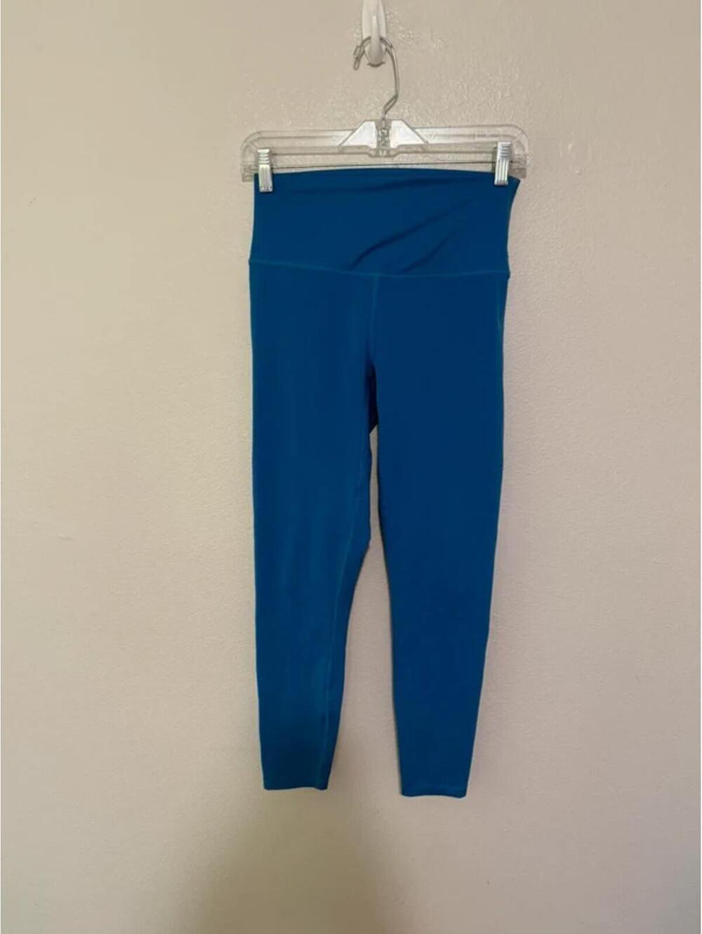 Varley leggings size medium  Slight logo wear - Picture 2 of 4